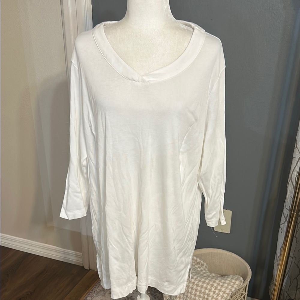 Chico's White Relaxed 3/4 Sleeve Tunic
